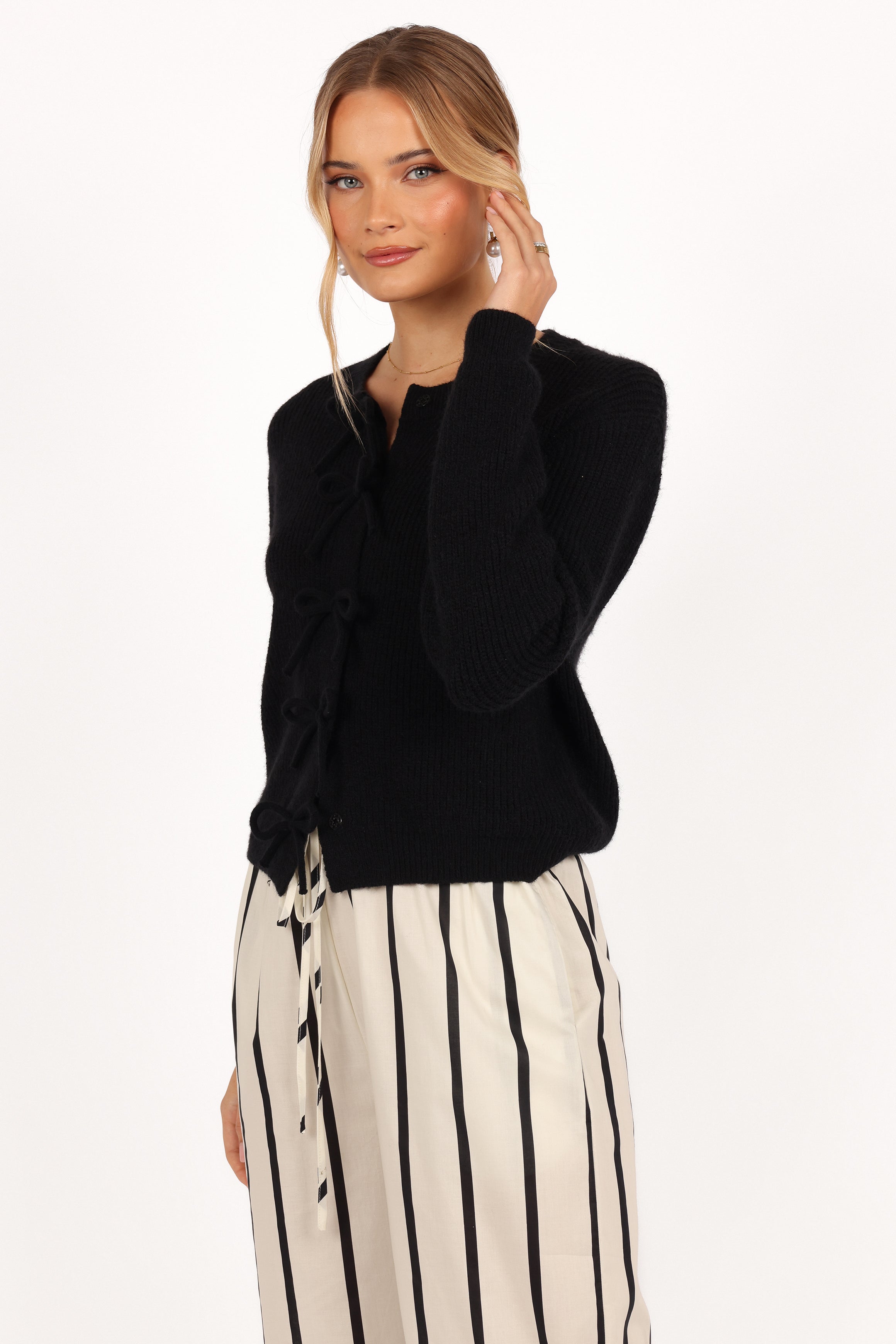 Wilde Bow Front Cardigan - Black