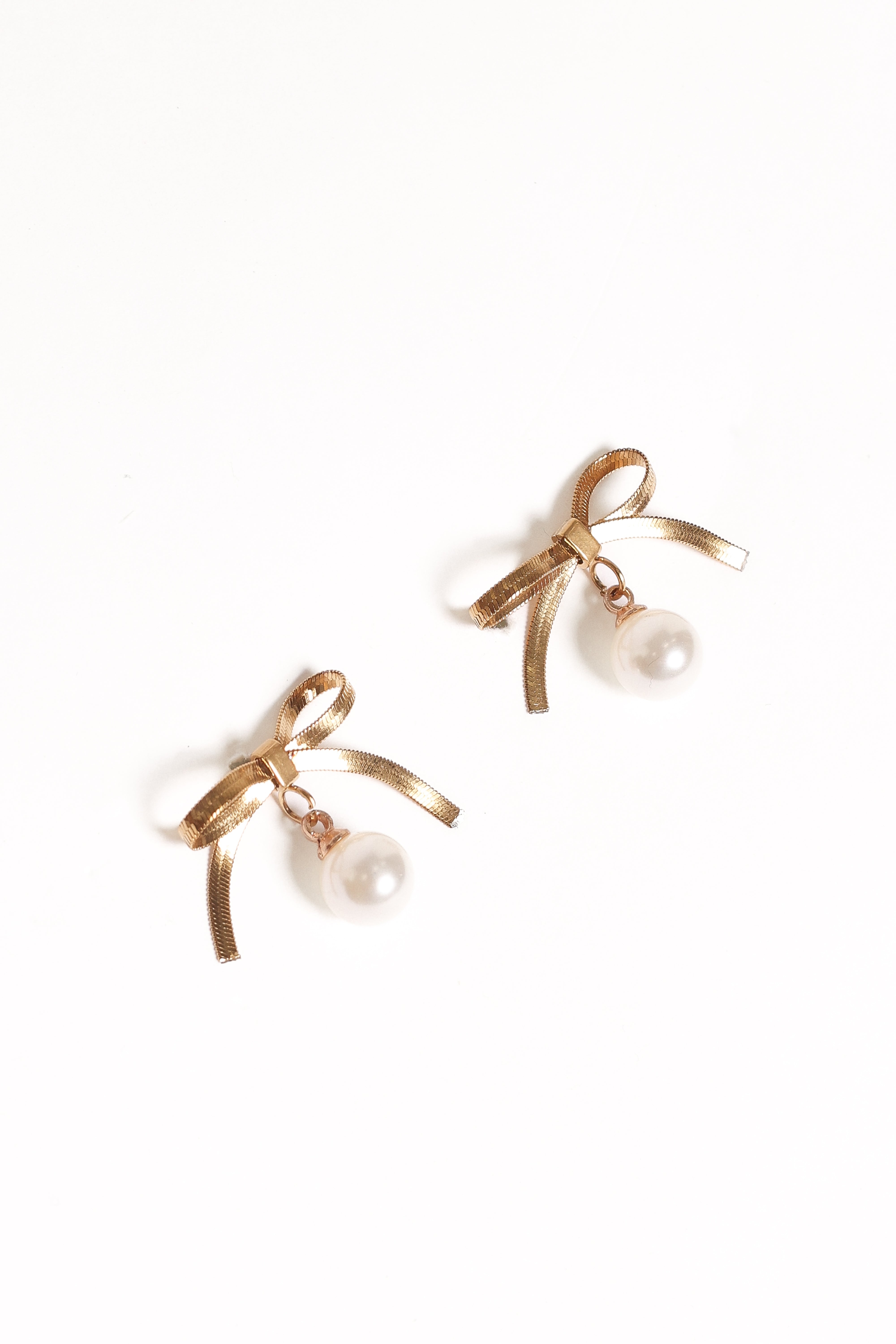 Aurora Bow Earrings - Gold