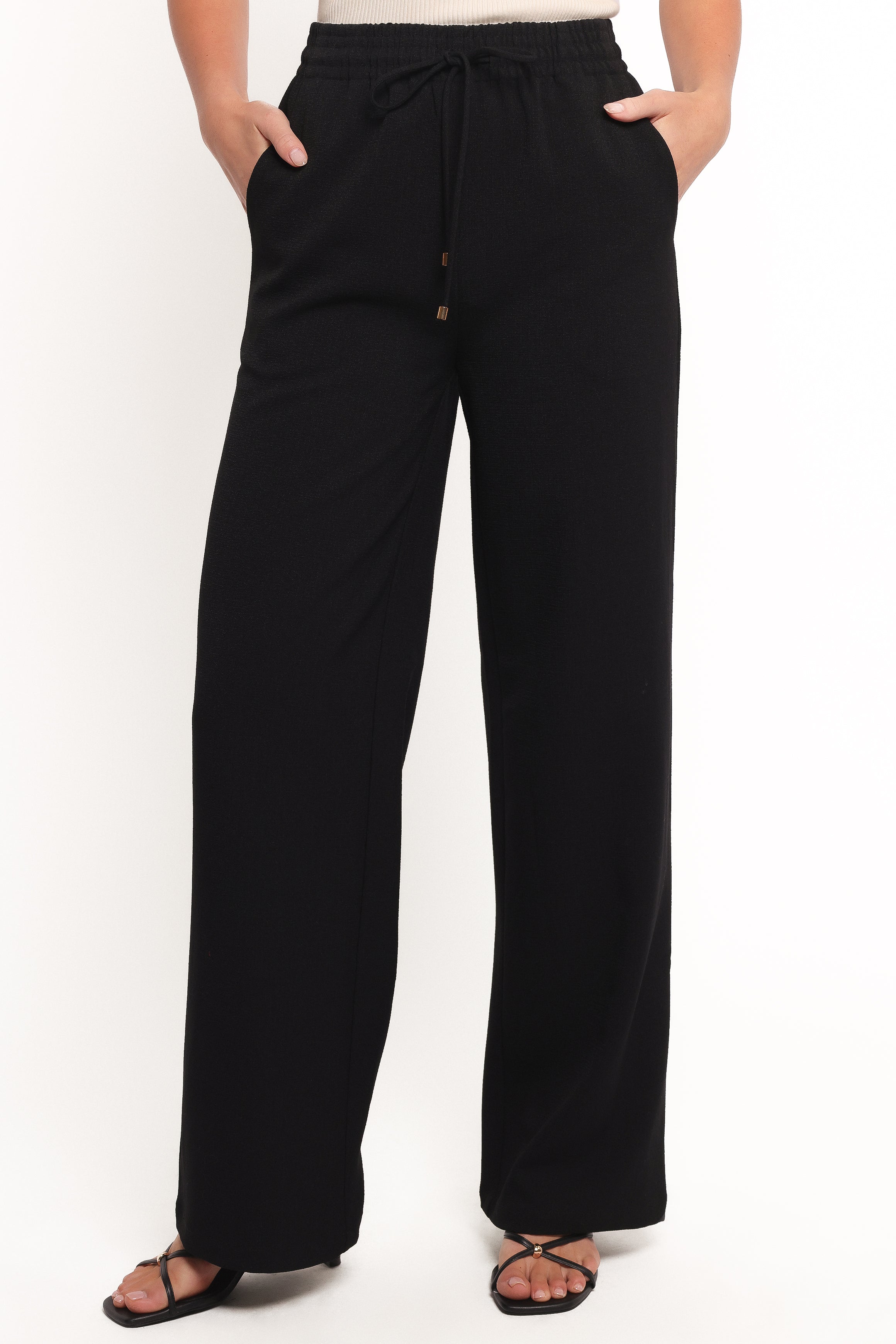 Cinch Wide Leg Crepe Pant - Black