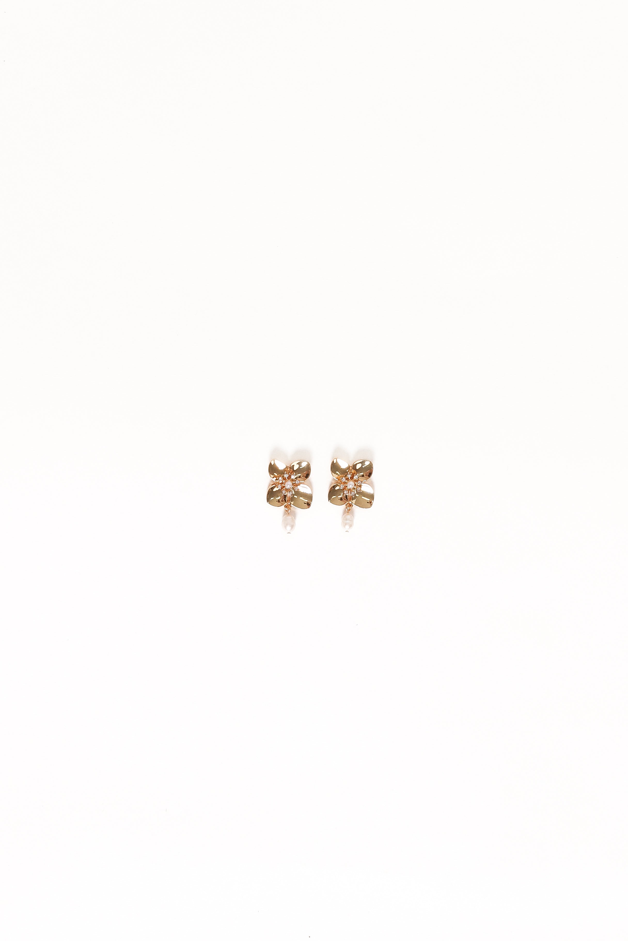 Trina Flower Earrings - Gold/Pearl