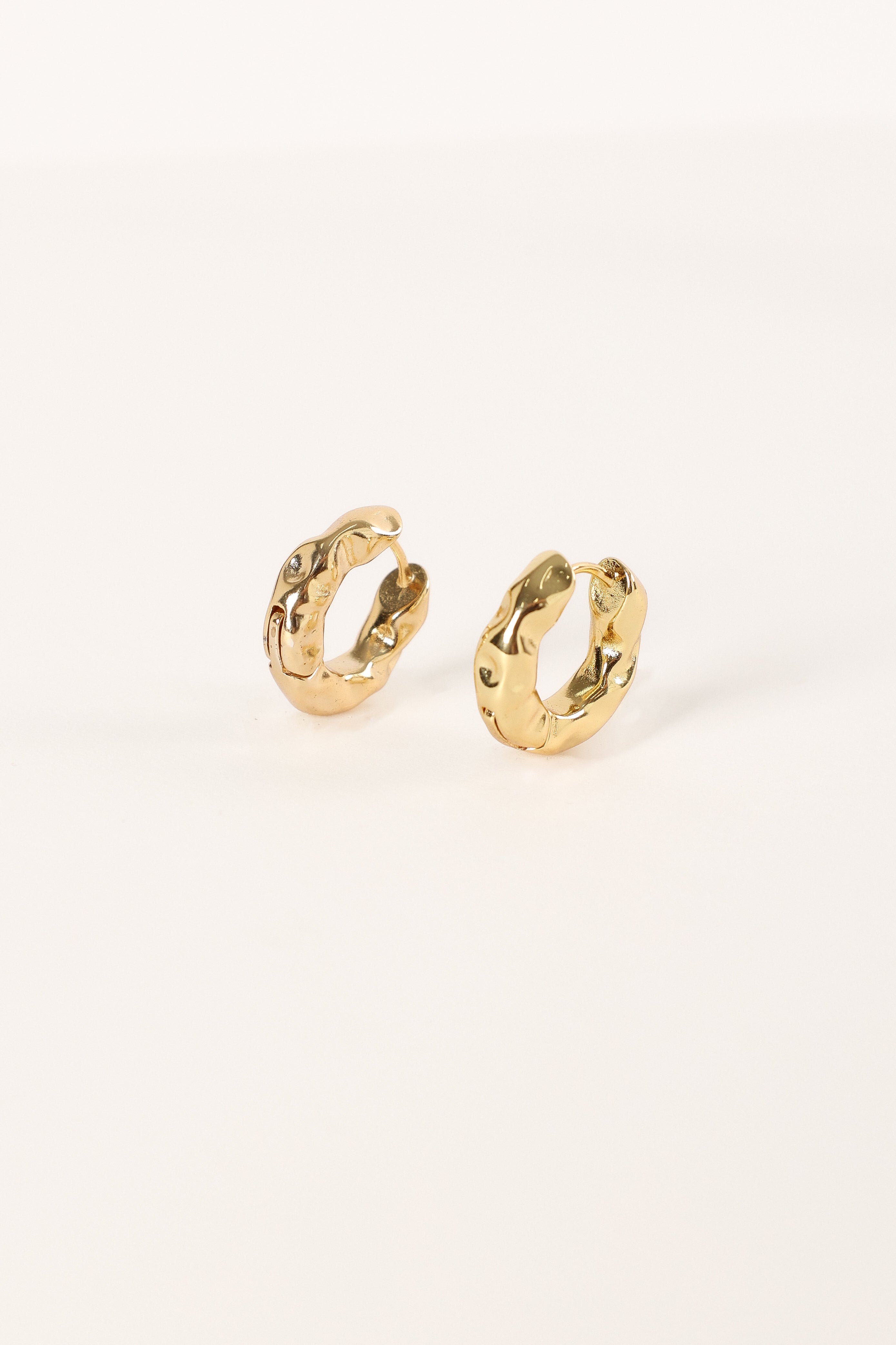 Simone Textured Hoop Earrings - Gold