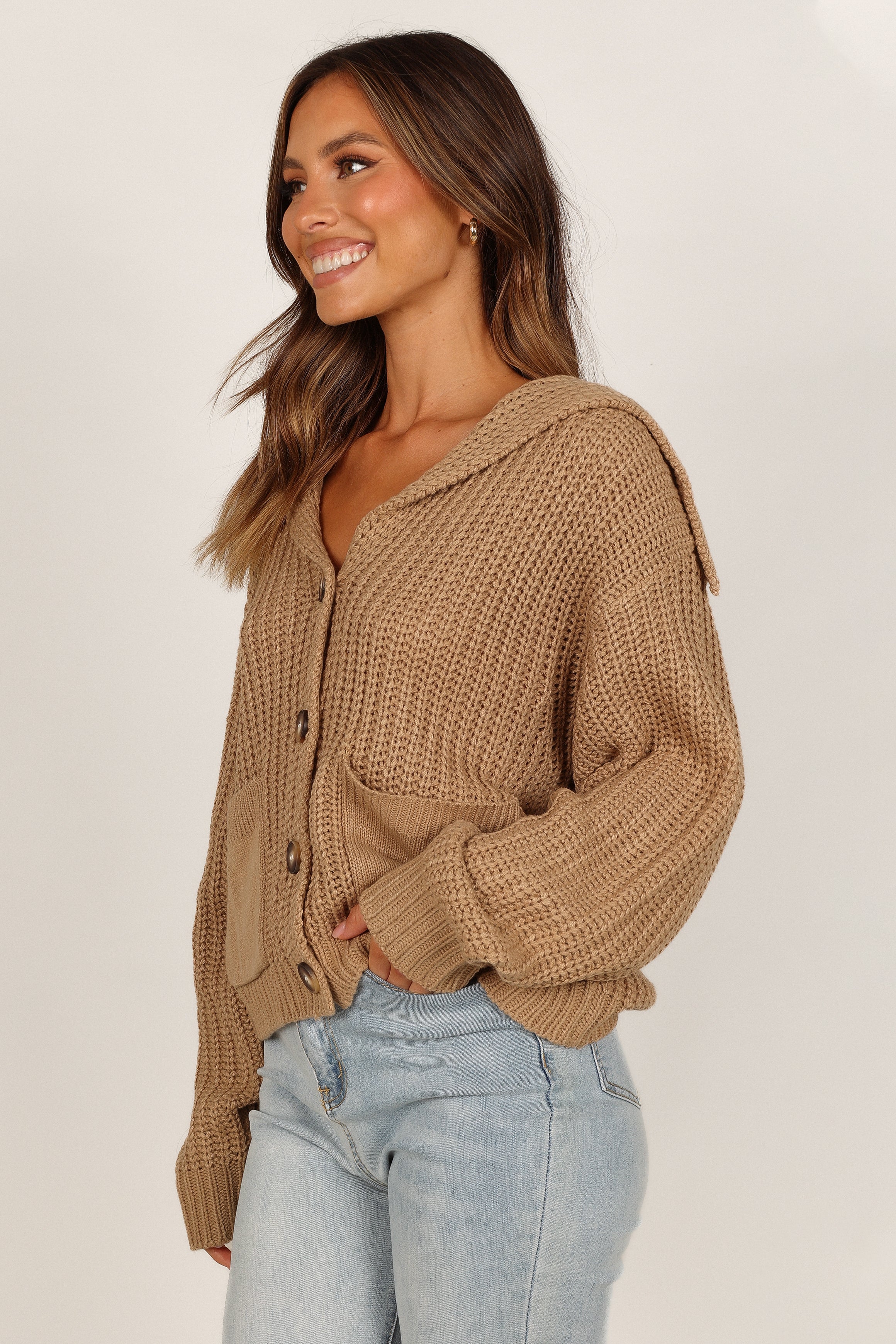 Amelia Oversize Collar Button Cardigan - Camel