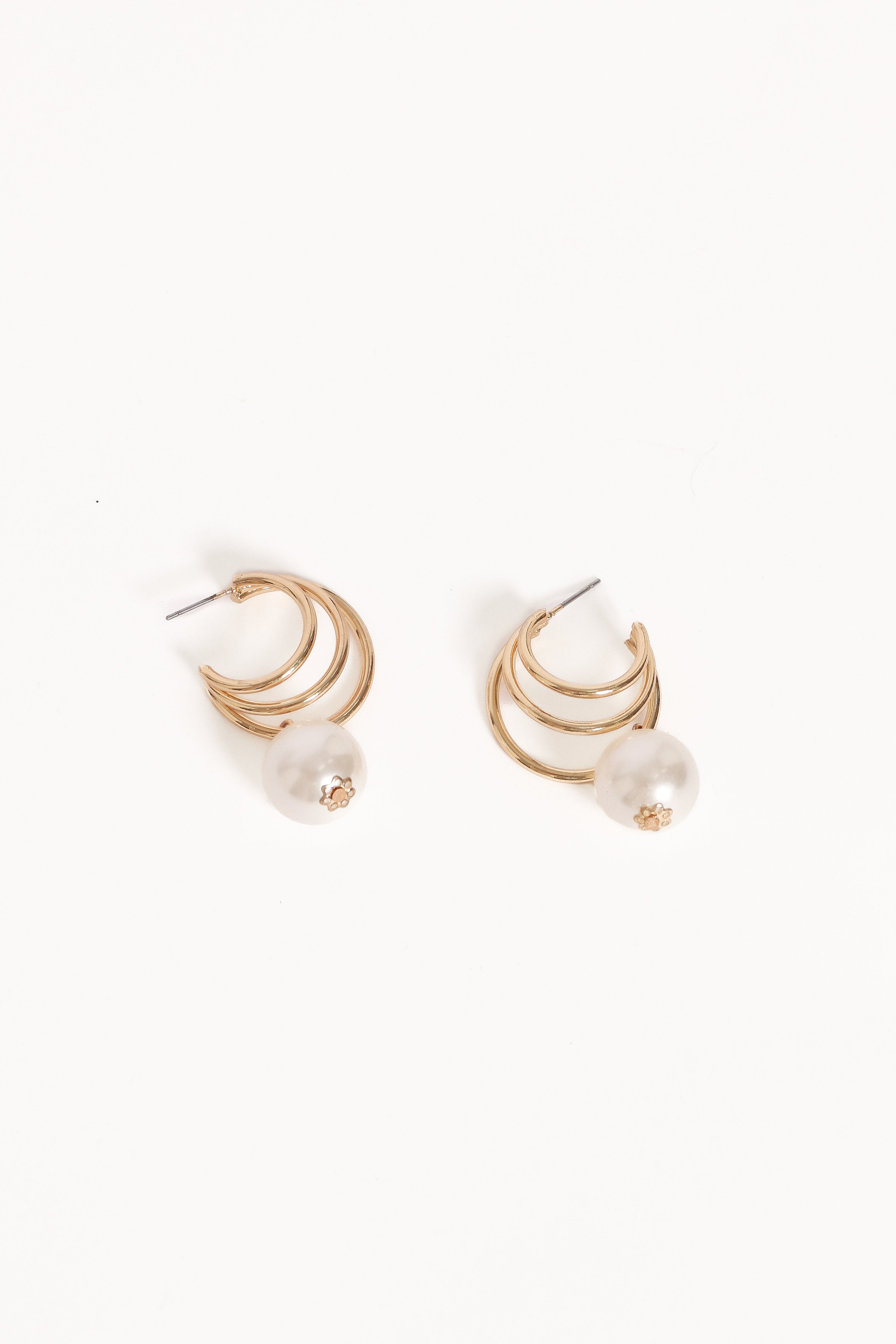 Chelsea Earrings - Gold/Pearl