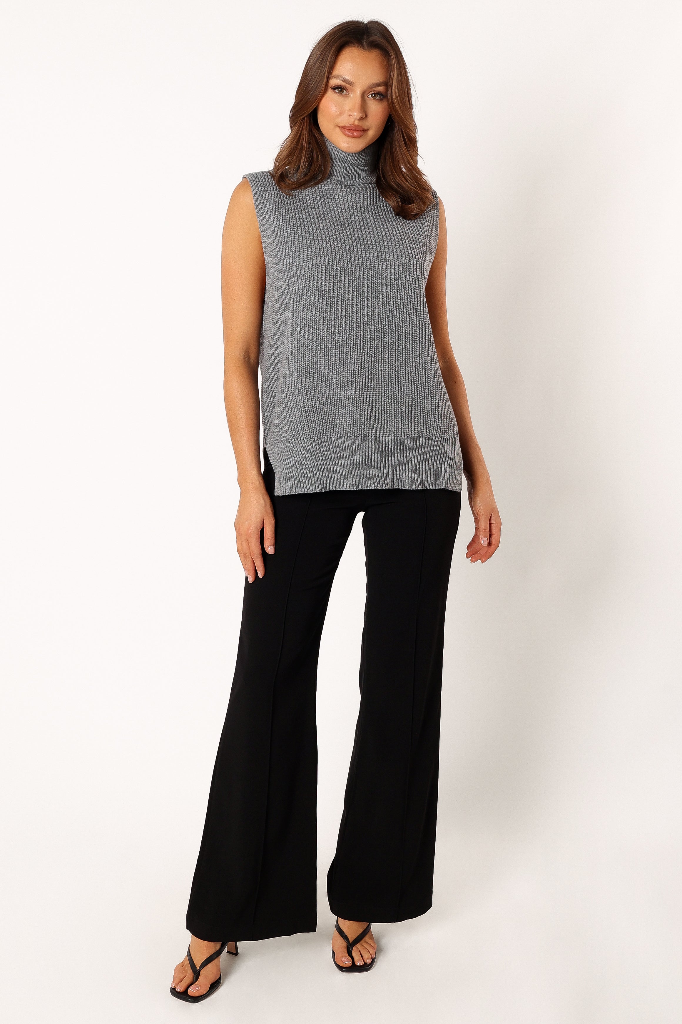 Celaena Turtleneck Sleeveless Sweater - Grey