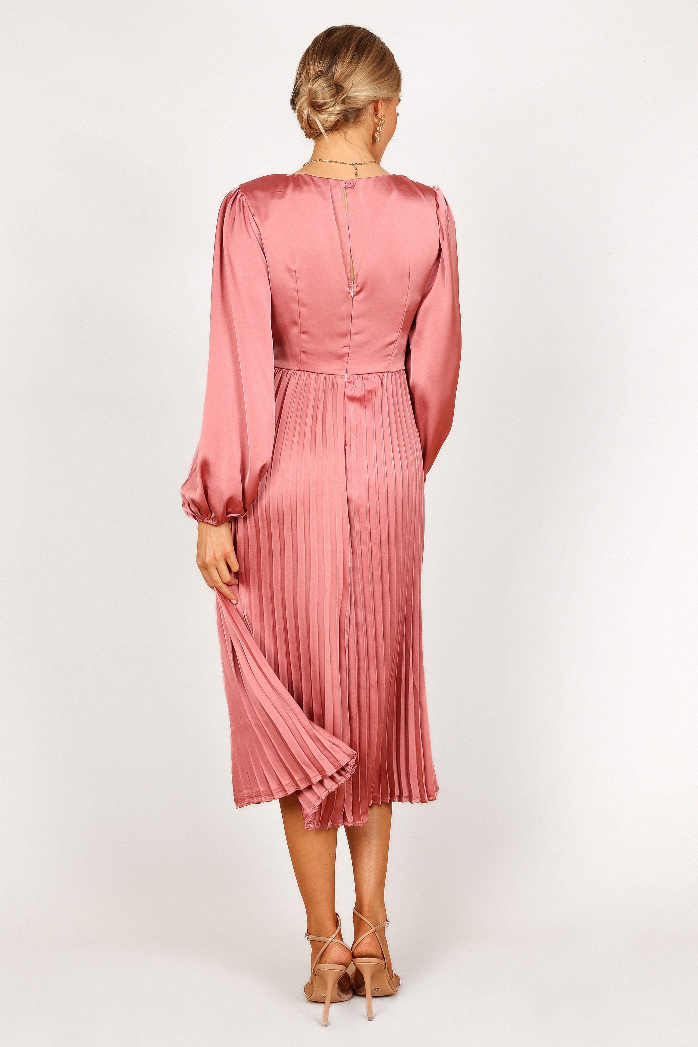 Noelle Twist Front Pleated Midi Dress - Blush