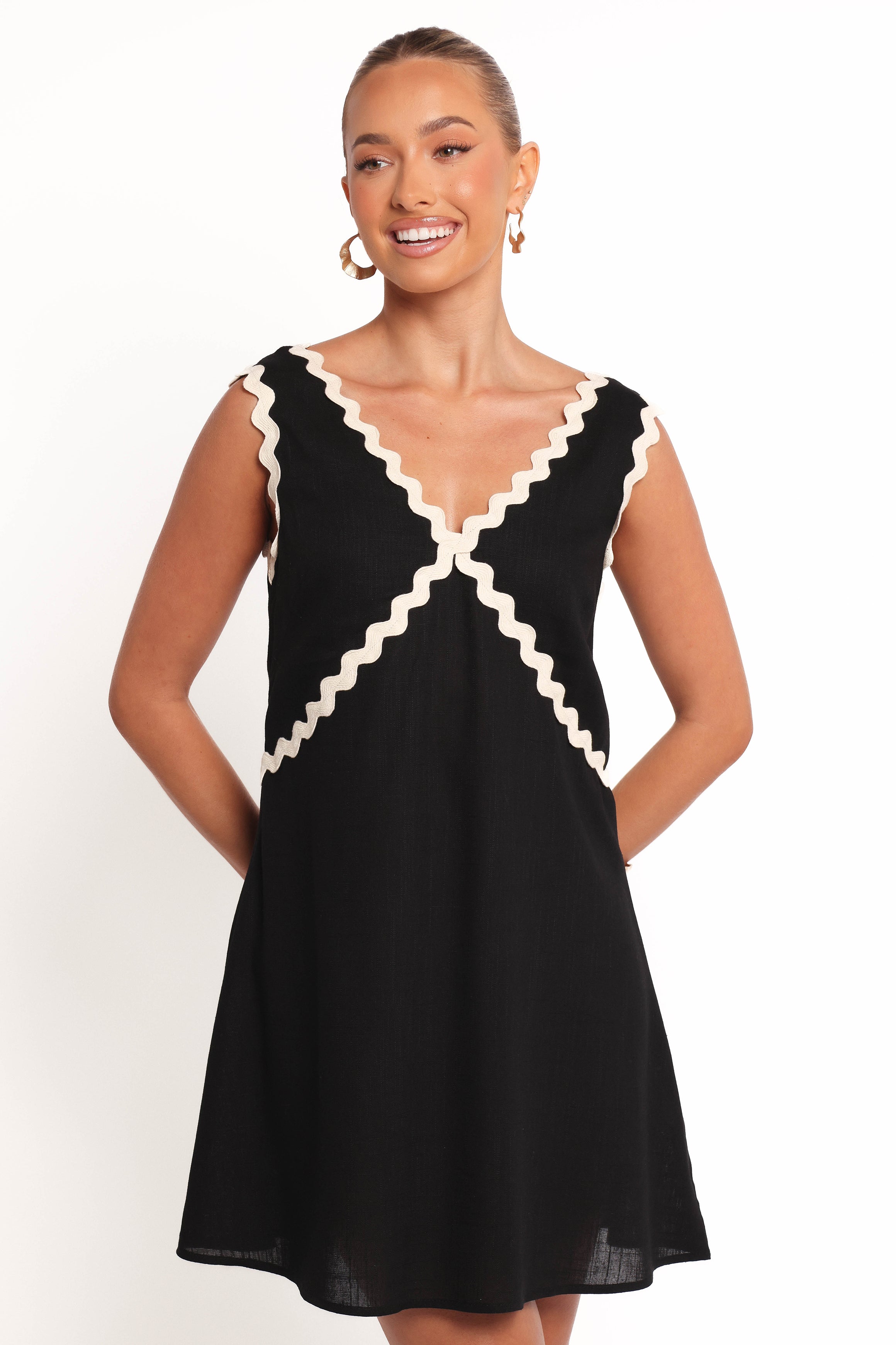 Lark Mini Dress - Black