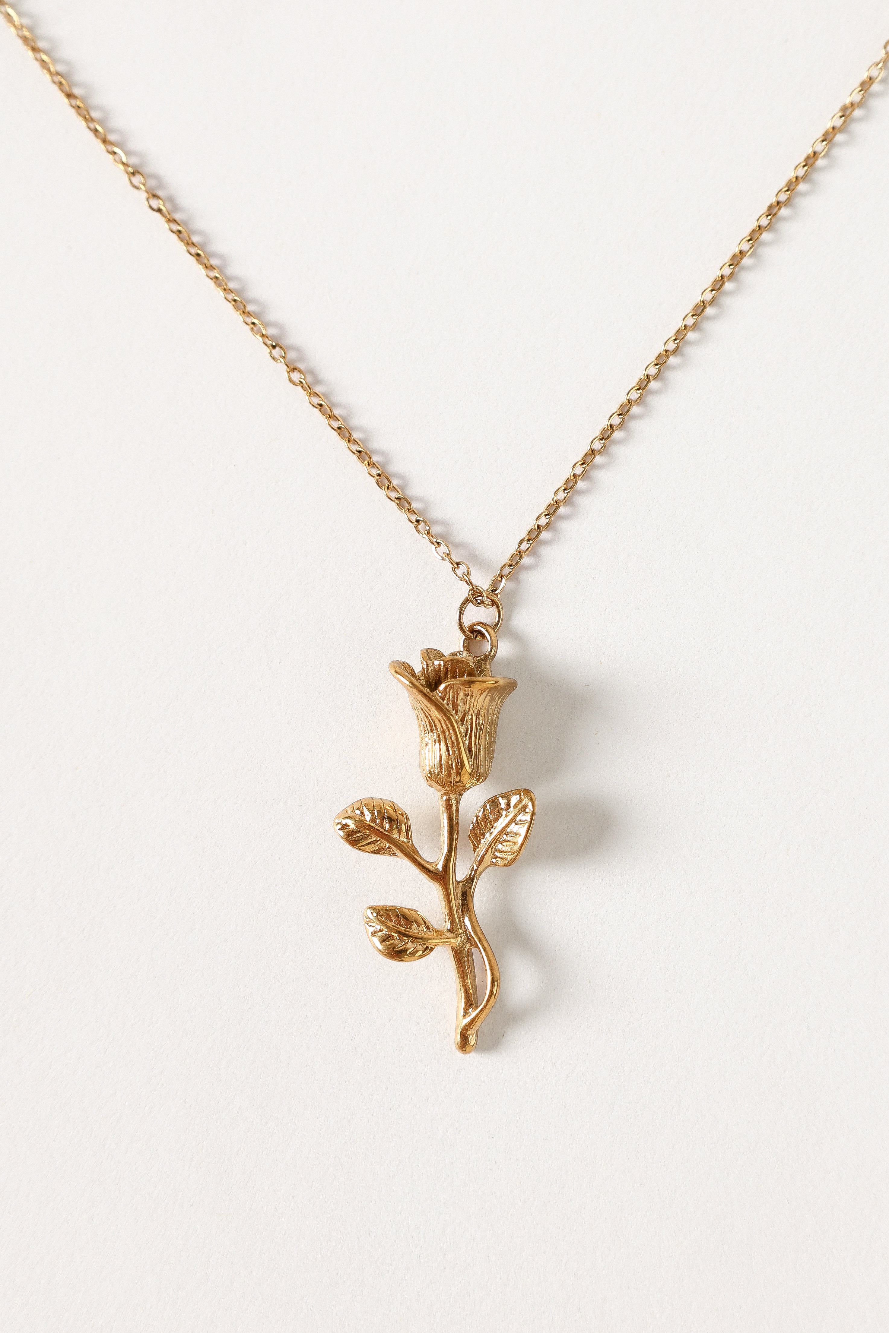 Damira Flower Necklace - Gold