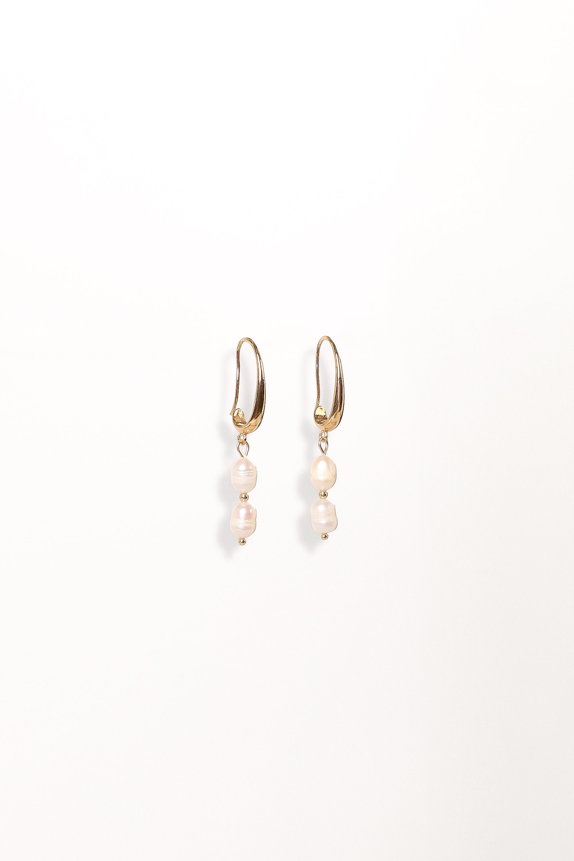 Larissa Pearl Earrings - Gold