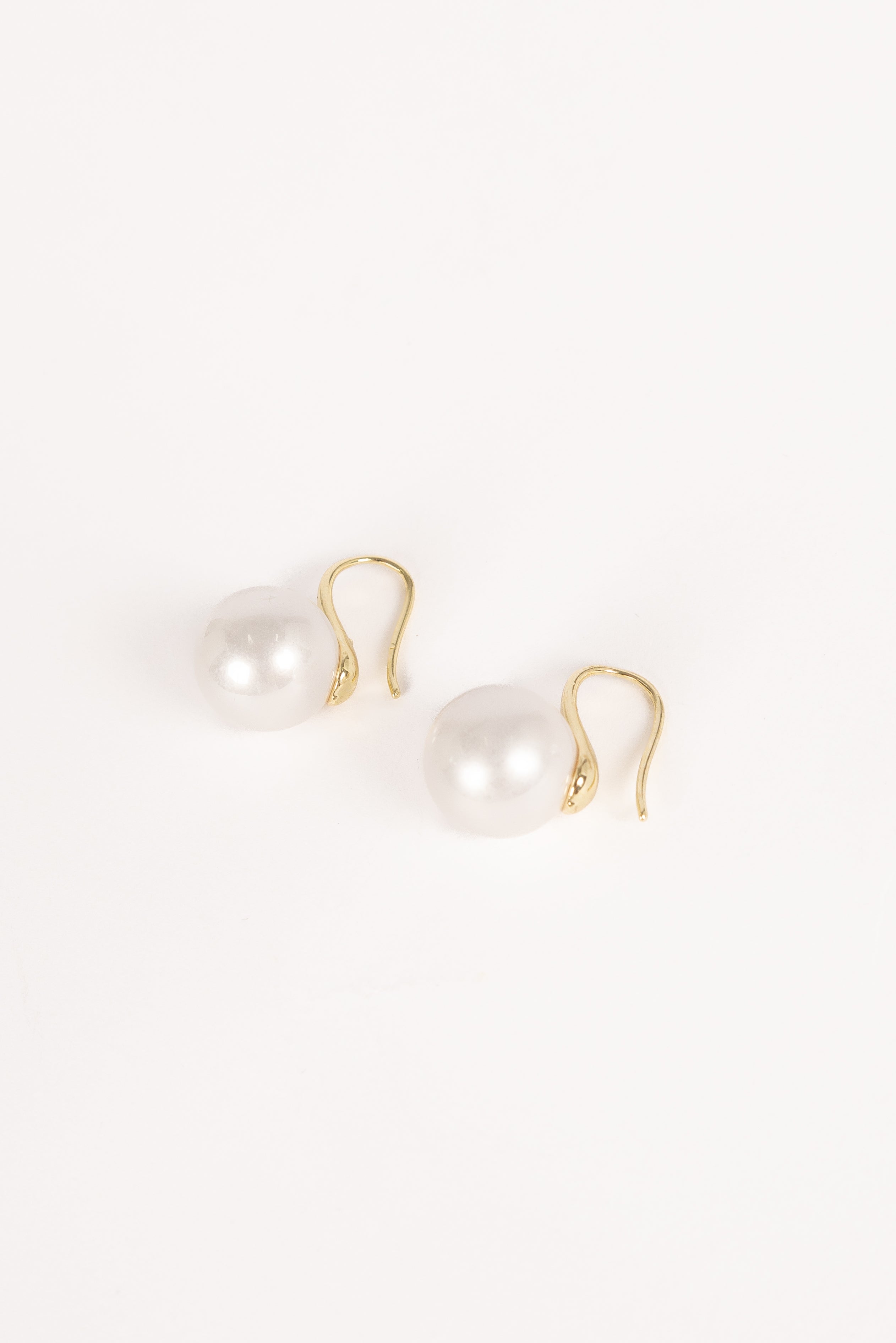 Daniella Pearl Earrings - Gold